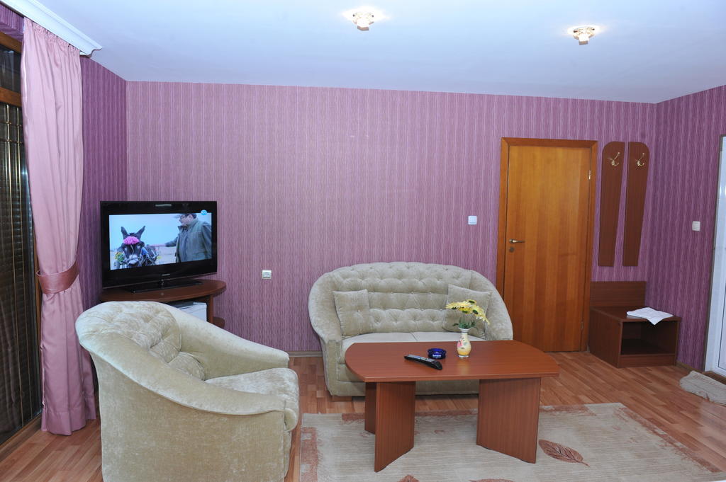Eros Motel Sandanski Exterior photo
